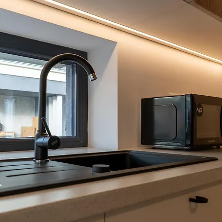 Mohost Nook - Exclusive 3-bedroom Mountain Βίλα