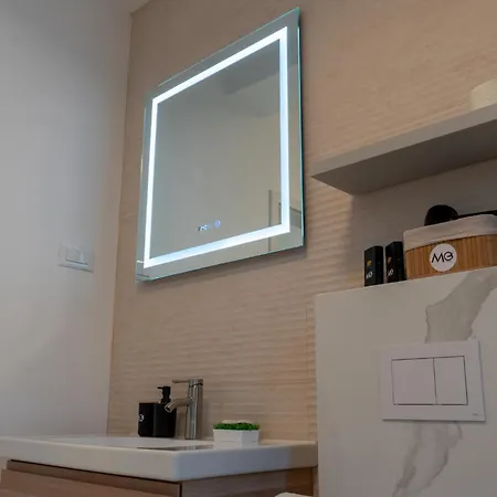Mohost Nook - Exclusive 3-bedroom Mountain Βίλα *