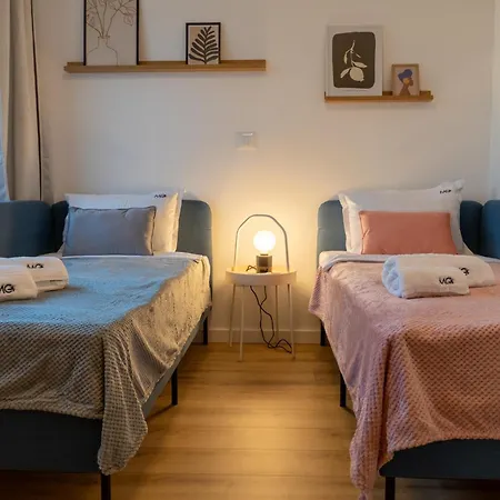 Mohost Nook - Exclusive 3-bedroom Mountain Βίλα *